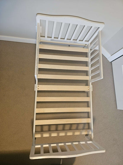White toddler bed