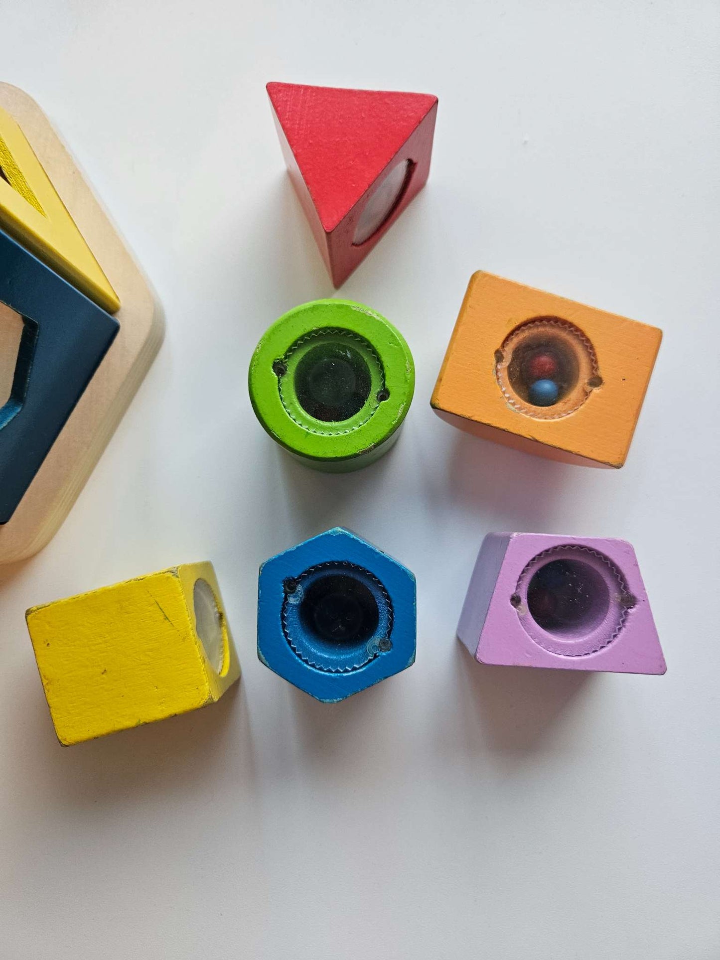 Hape shake and match shape sorter