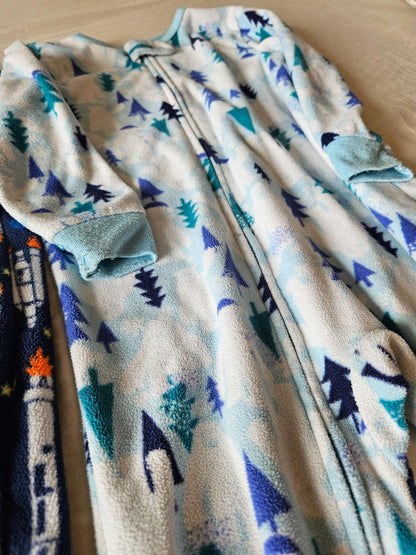 3 piece Osh Kosh Fleece Pajama sleepers set size 2T (cookie expert, space, yeti), Kids 2T