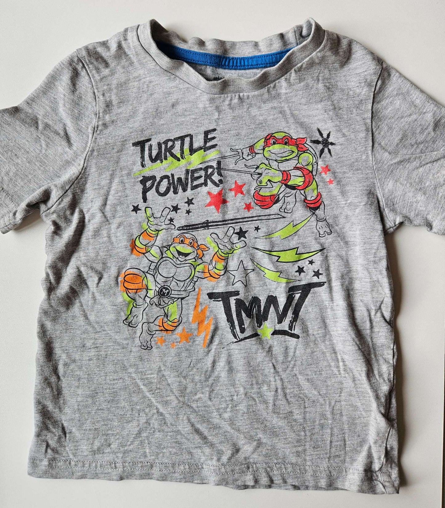 Batman and teenage mutant ninja turtle t-shirts , Kids 5/5T