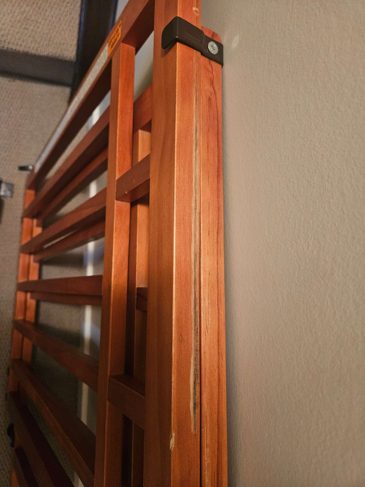 Adjustable Summer  Infant Wood Banister  Gate Retails $129.99