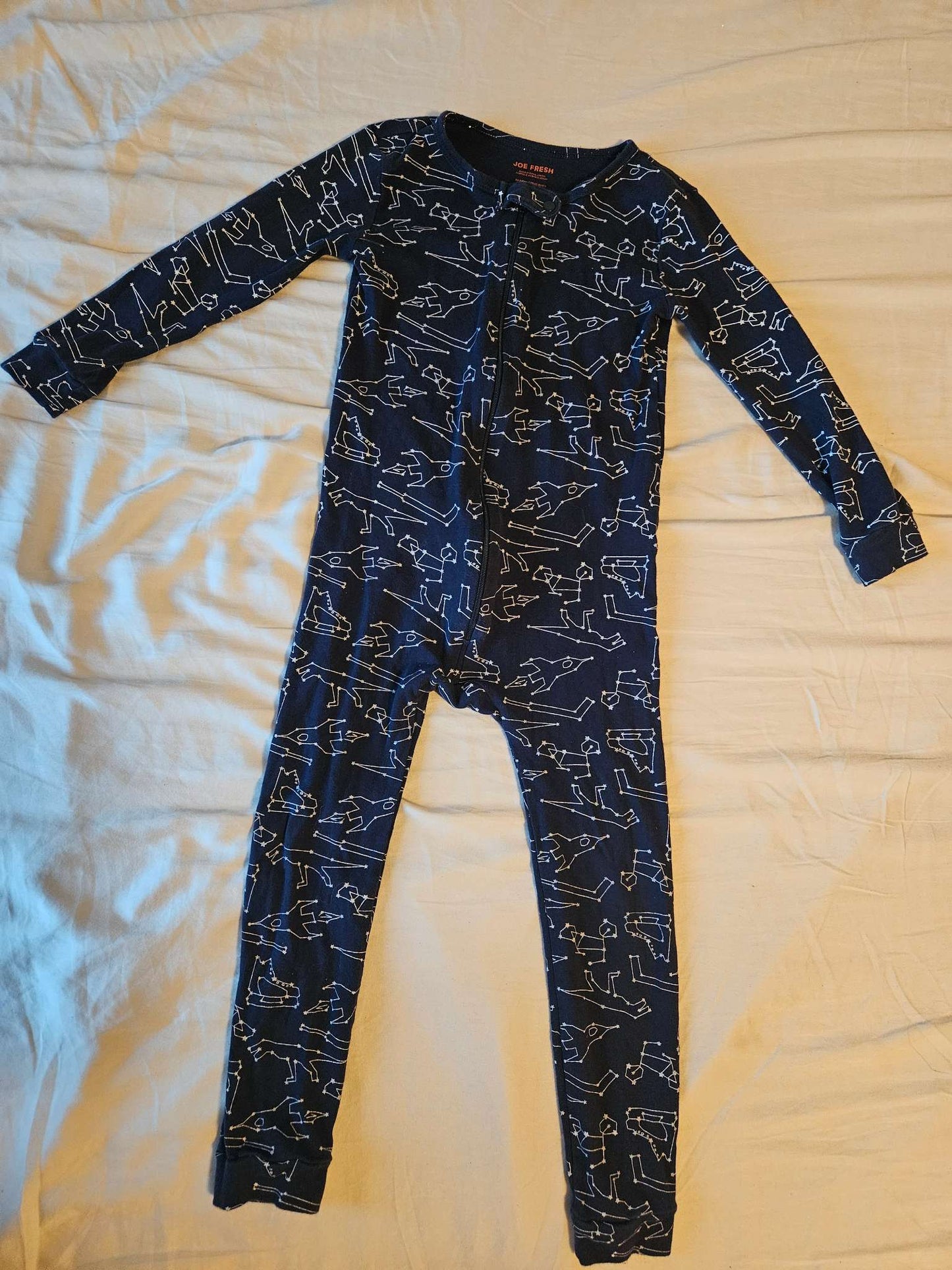 Joe Fresh size 5 1 piece zip up footless pajamas, Kids 5/5T