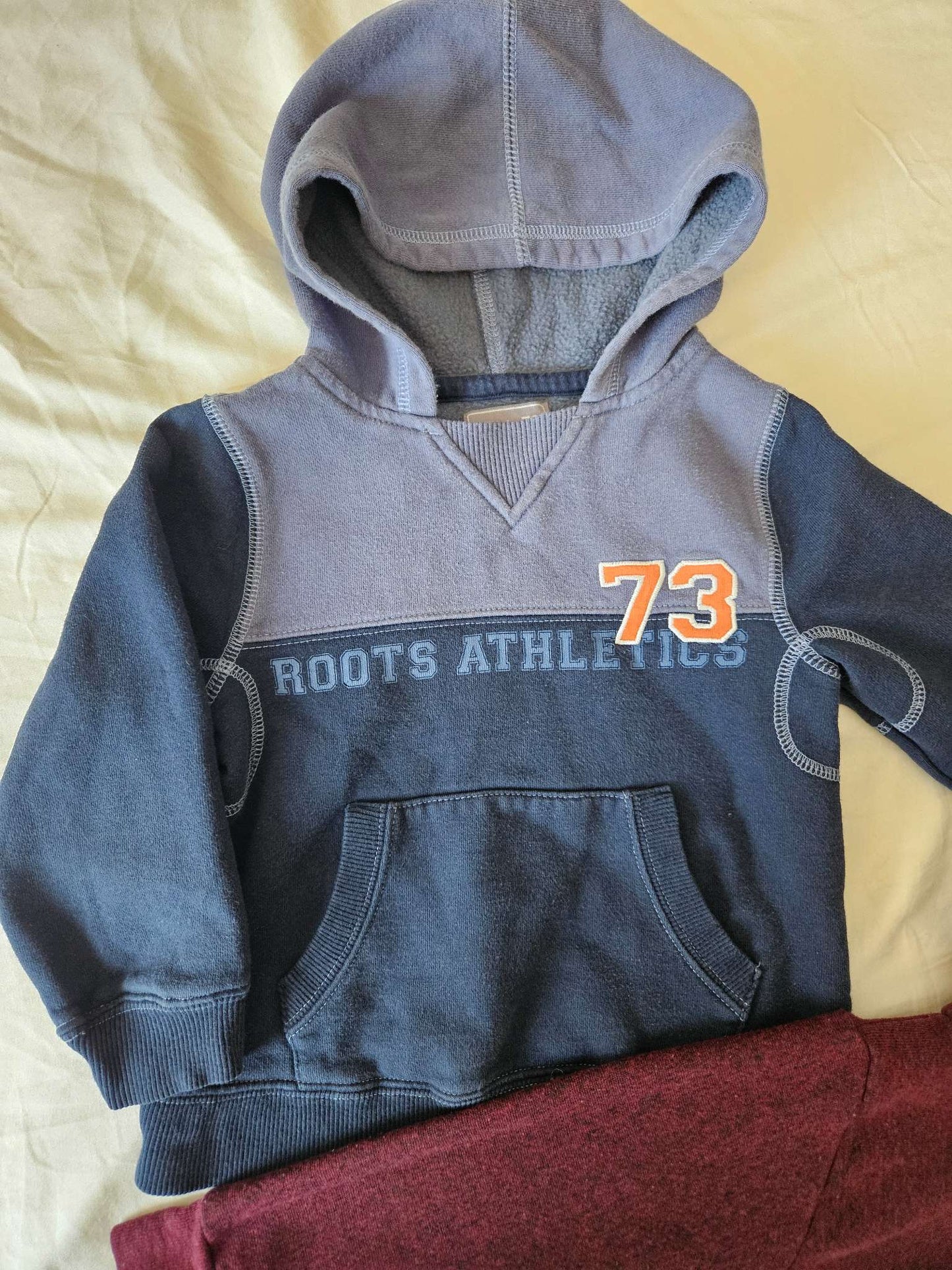 Set of 2 size 2T hoodies (blue Roots, burgundy zip up), Kids 2T