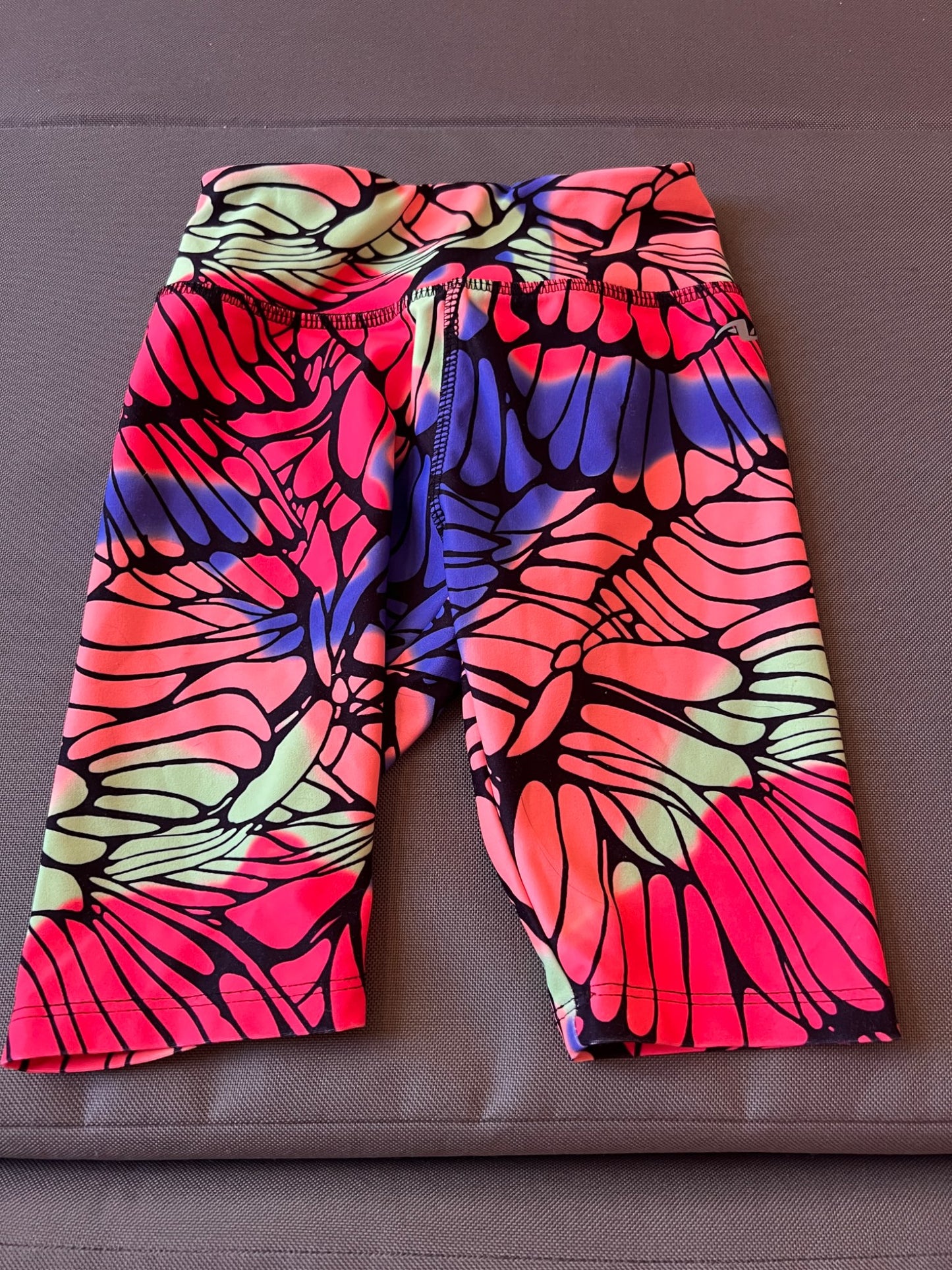 Girl’s Athletic Capris Butterfly Leggings, Kids 6/6X