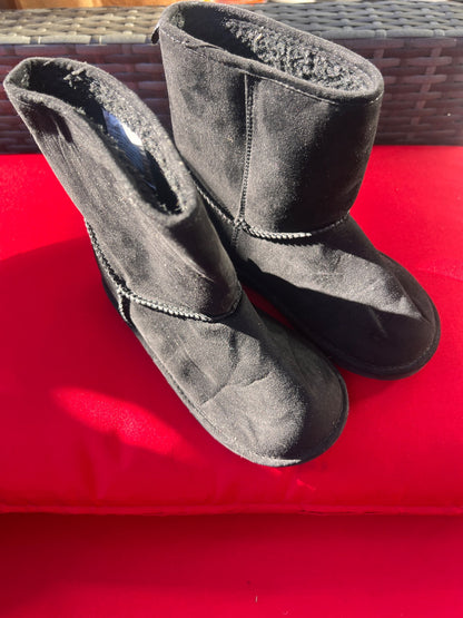 Girl’s Black Fall/Winter Boots , Shoes 12 (Toddler:2-4yr)