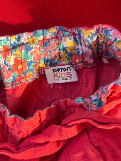 Girl’s Red Shorts with Belt , Kids 4/4T
