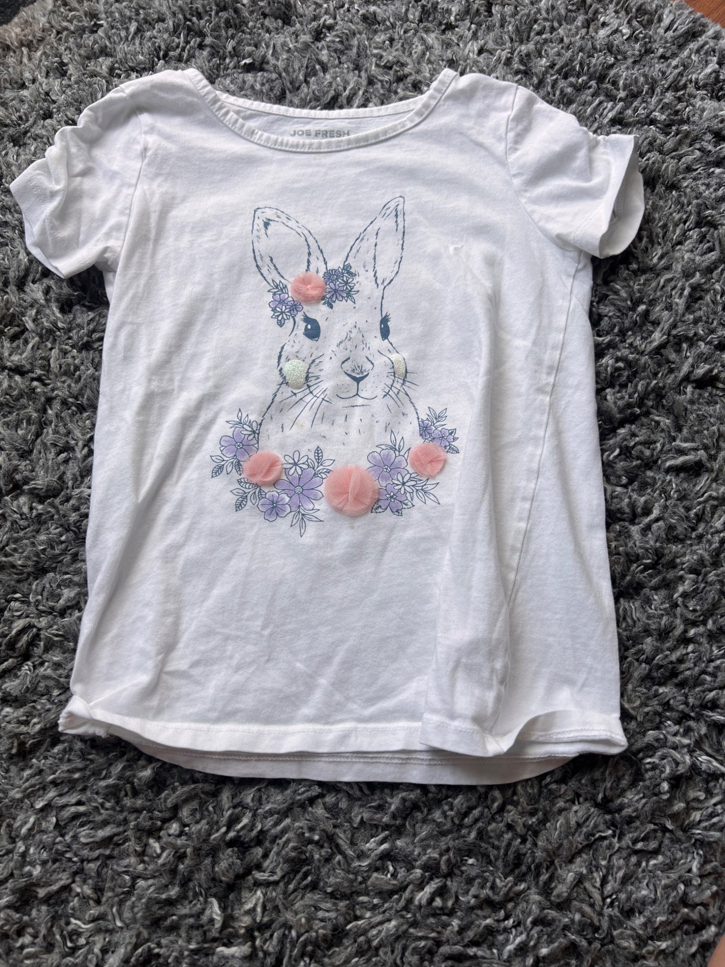 Girl’s Bunny/Flower T Shirt, Kids 7