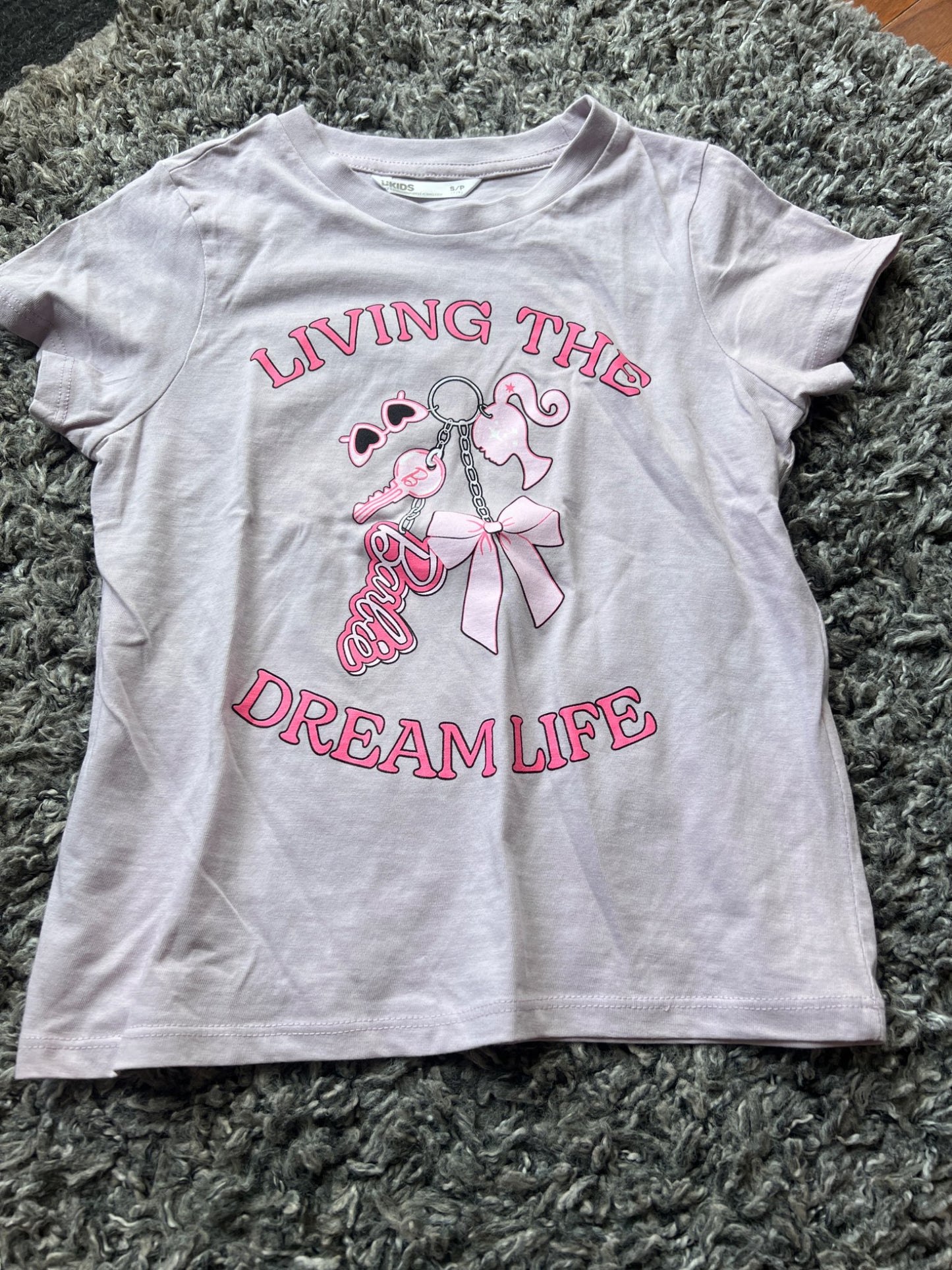 Girl’s NWOT Living the Dream Life T Shirt, Kids 7