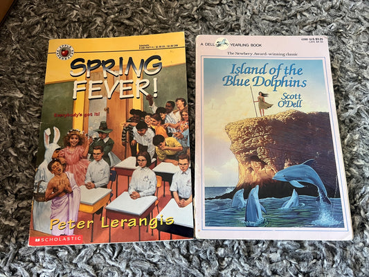 Mixed Bundle Chapter Books Spring/Dolphins