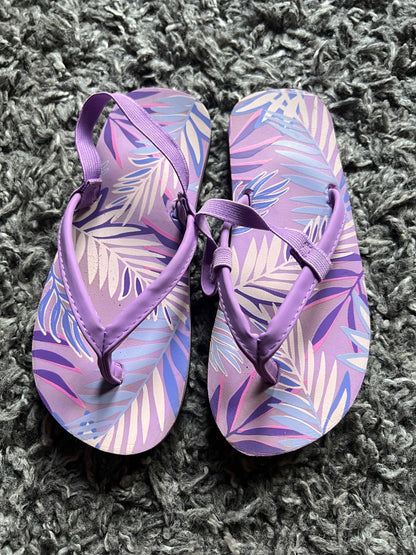Girl’s Purple Tropical Flip Flops Sandals, Shoes 13 (Kids:4-8yr)