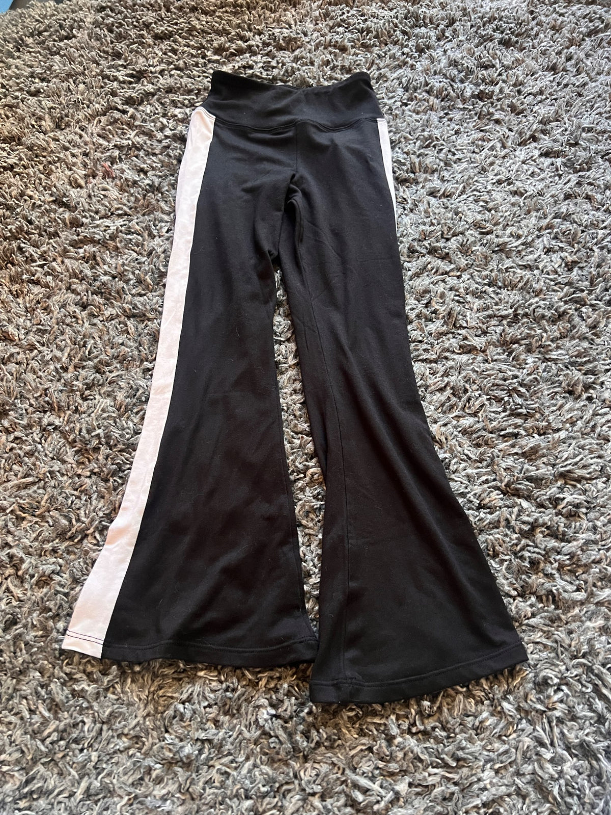 Girl’s NWOT Black Flare Leggings , Kids 6/6X