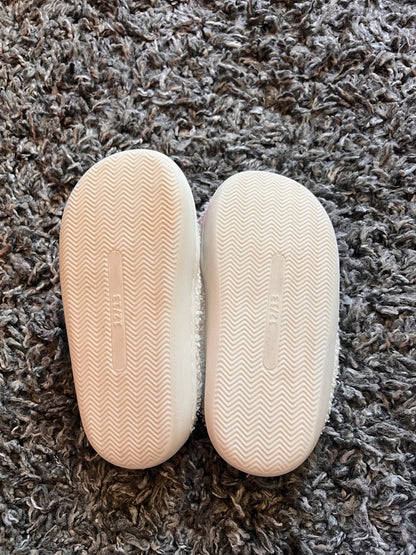 Girl’s Ardene Strawberry Slippers, Shoes 12 (Toddler:2-4yr)