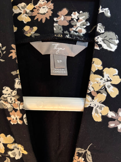 Maternity top. Size small., Maternity S (4-6)