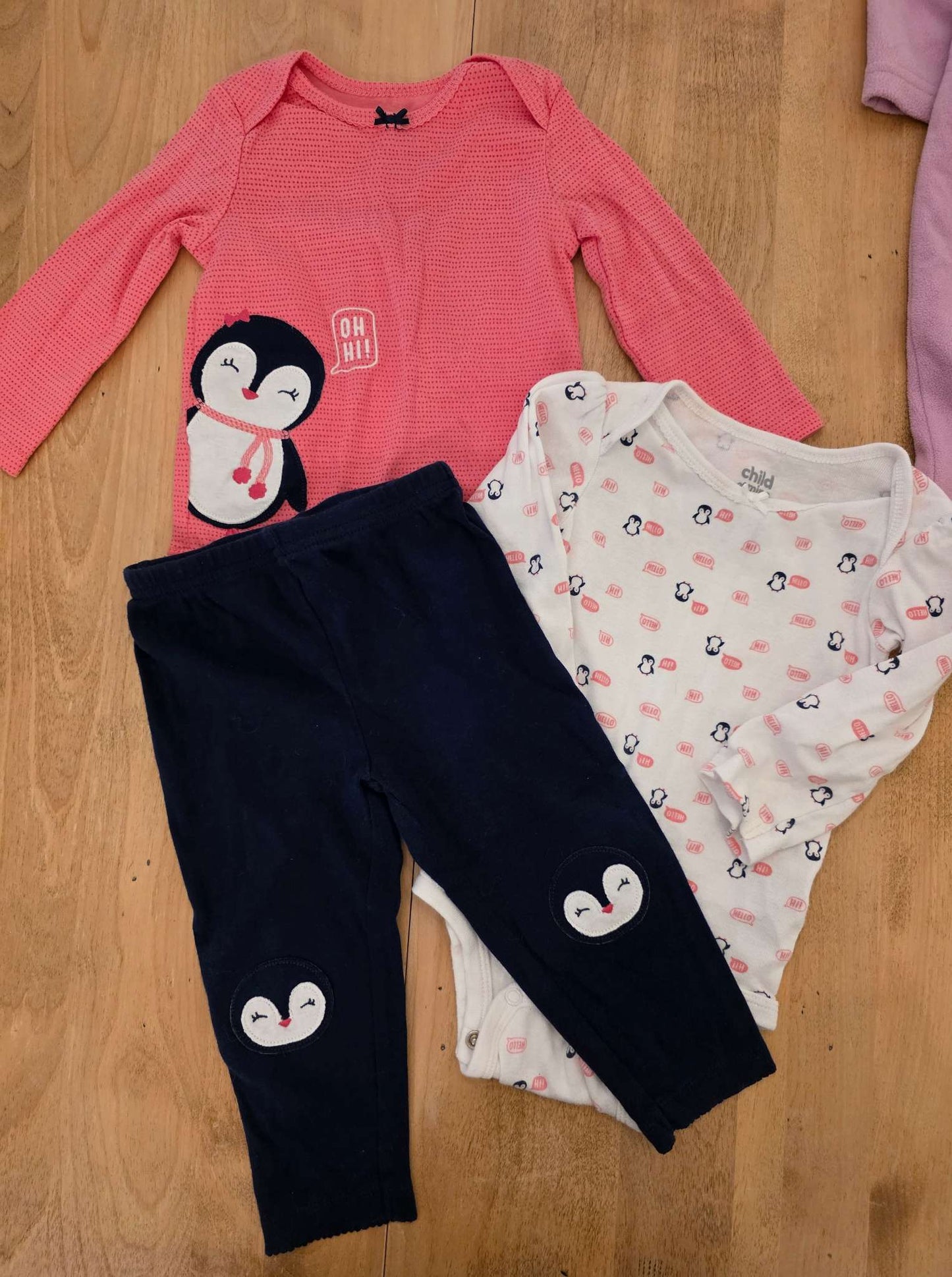 6 to 12 Month Clothing Bundle (Matching sets, onesies, tops and leggings ), Kids 12 Month (9-12M)