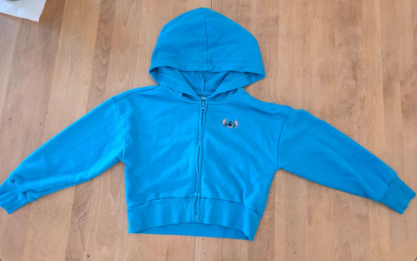 Girls Size 6/7 Clothing Bundle (Jeans, Stitch/Gap hoodie and tank, 3x long sleeve tops), Kids 6/6X