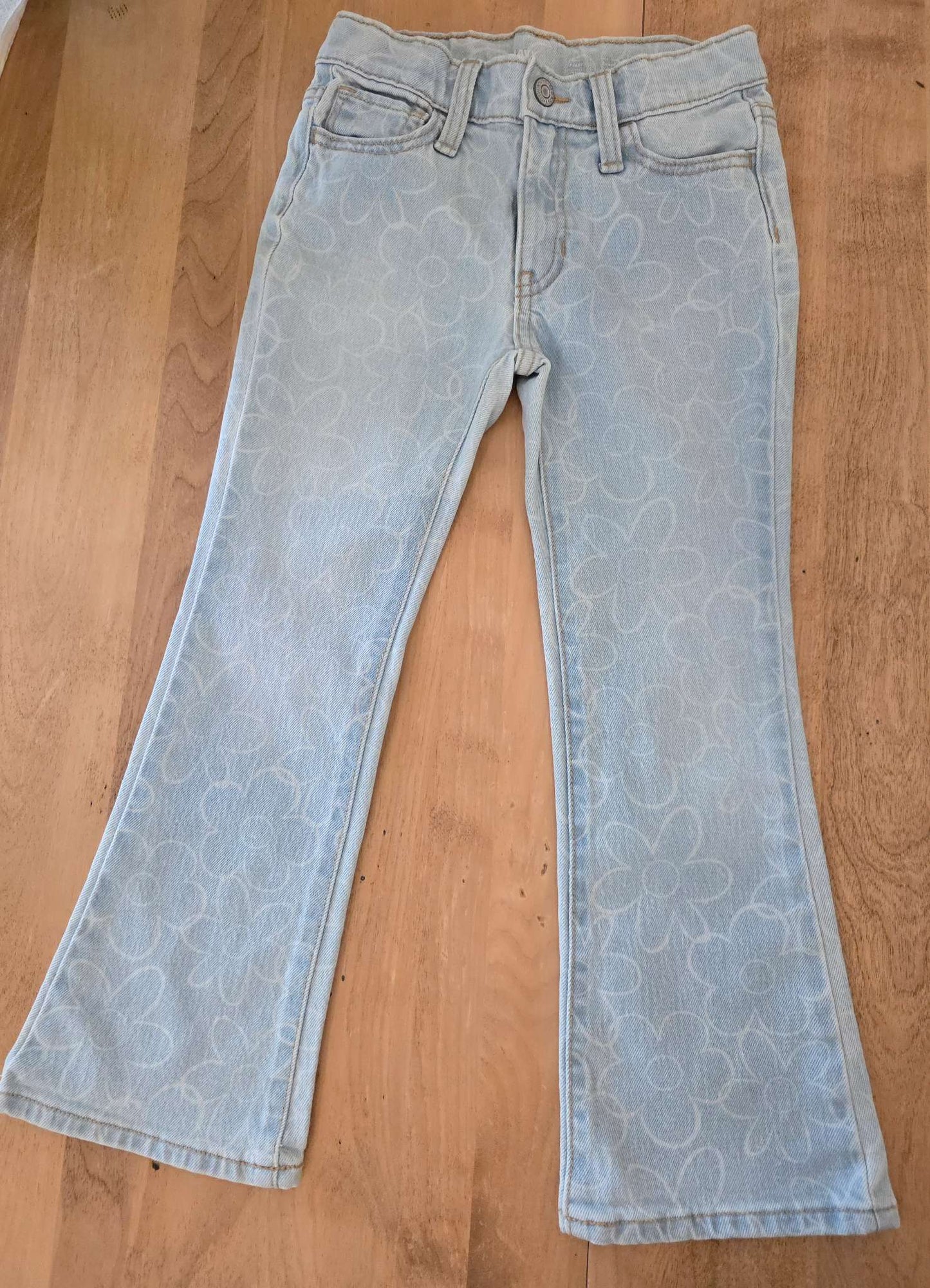 Girls Size 6/7 Clothing Bundle (Jeans, Stitch/Gap hoodie and tank, 3x long sleeve tops), Kids 6/6X