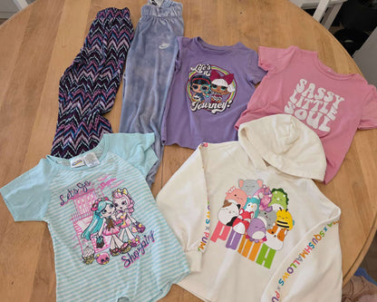 Girls Size 6 Clothing Bundle - Squishmallow hoodie, tshirts and comfy pants, Kids 6/6X