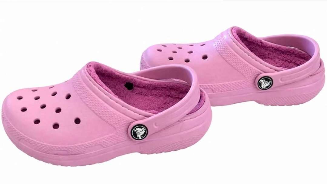 Girls Classic Lined Croc, Size J1, Shoes 1 (Kids:4-8yr)