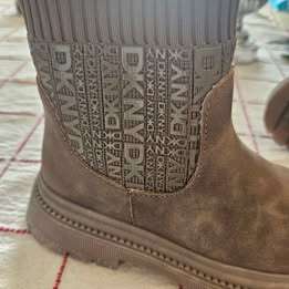 Girls Youth Size 13 DKNY Ankle Lug Boot, Shoes 13 (Kids:4-8yr)