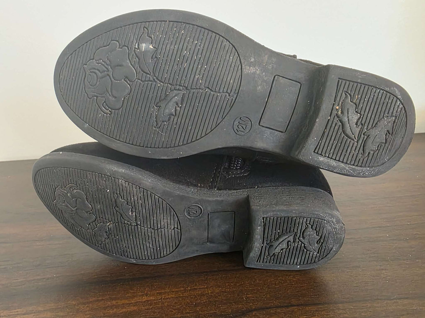 Black knee high faux suede boots, Size 12, Shoes 12 (Toddler:2-4yr)