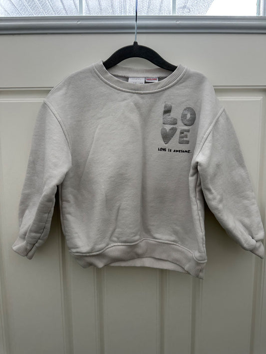 Zara love graphic sweatshirt 5-6Y , Kids 5/5T