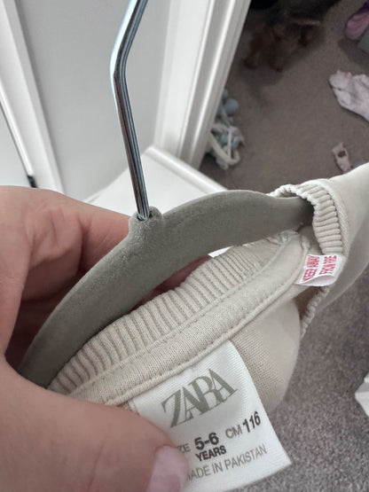Zara cream sweatshirt 5y, Kids 5/5T