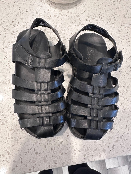 Zara fisherman sandle size 25, Shoes 11.5 (Toddler:2-4yr)