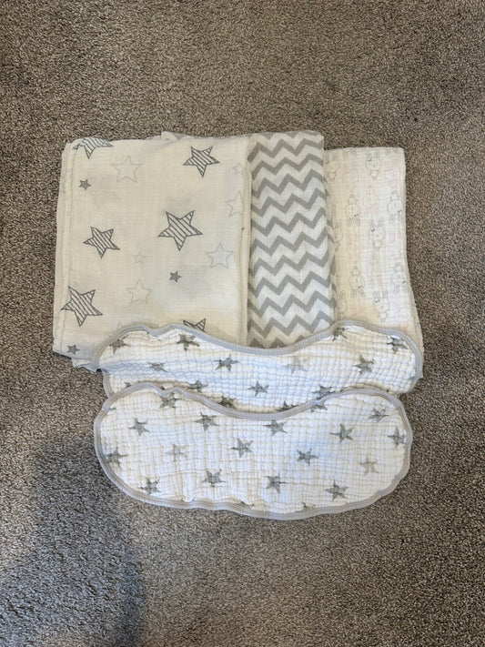 Muslin Swaddles & Burp Pads