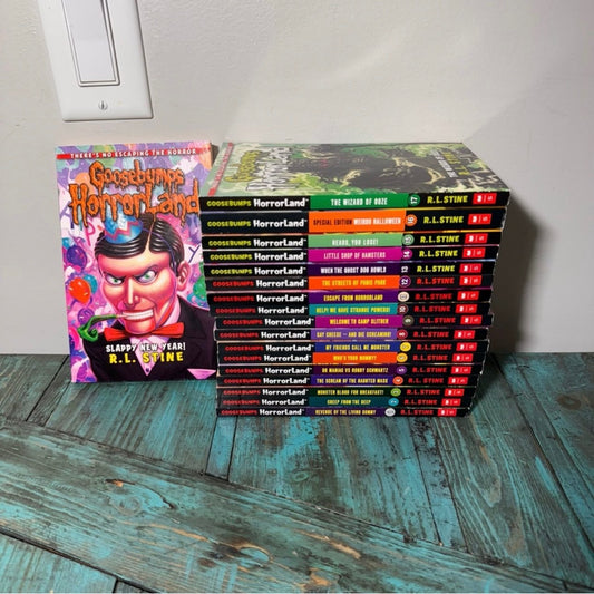 Goosebumps 2010 HorrorLand  R L Stine Books 1 - 18