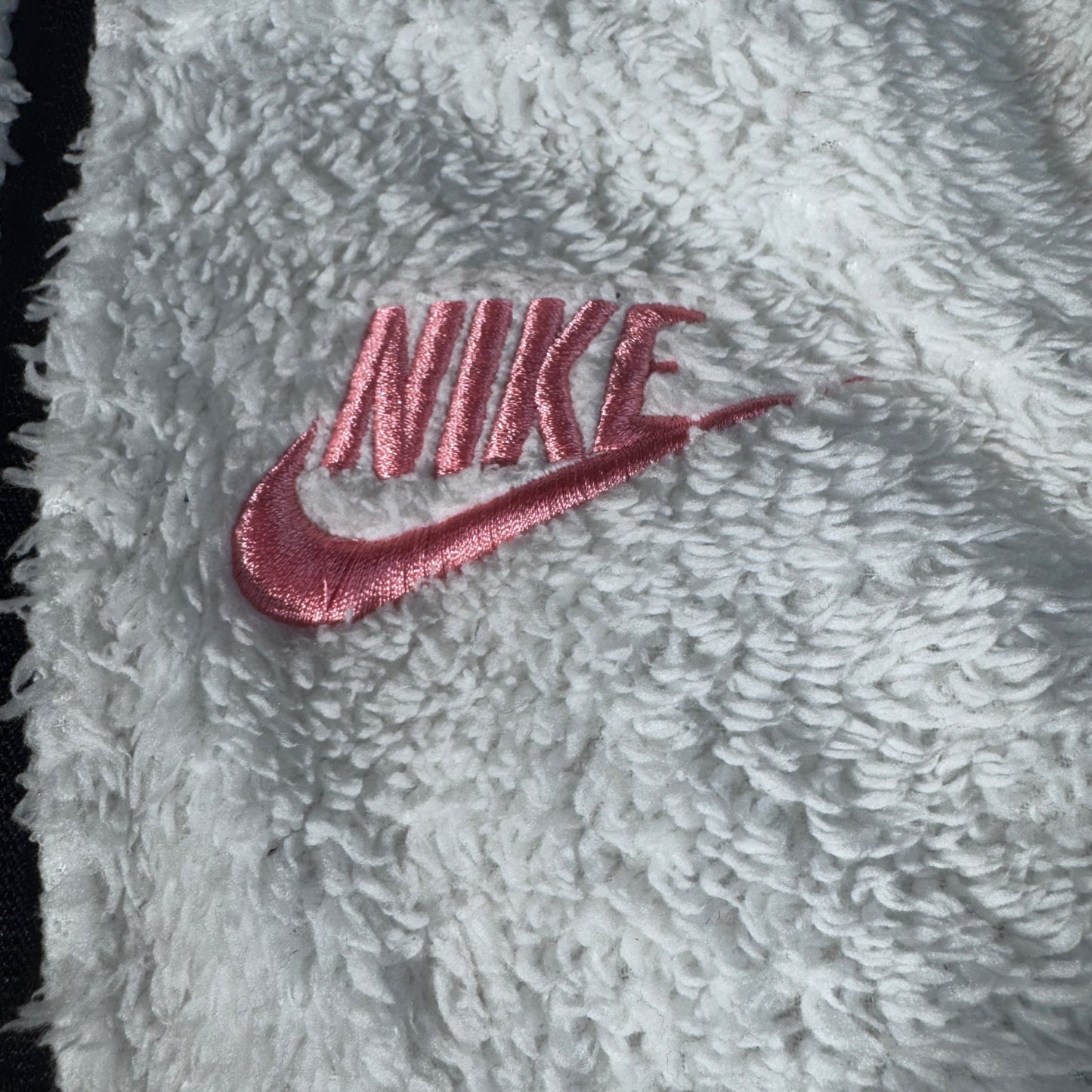 Size 6 Nike Jacket , Kids 6/6X (extra small)