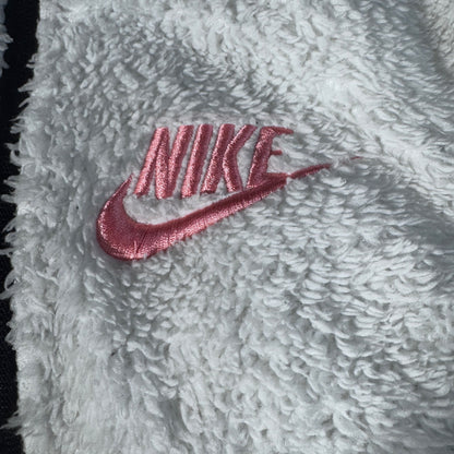 Size 6 Nike Jacket , Kids 6/6X (extra small)