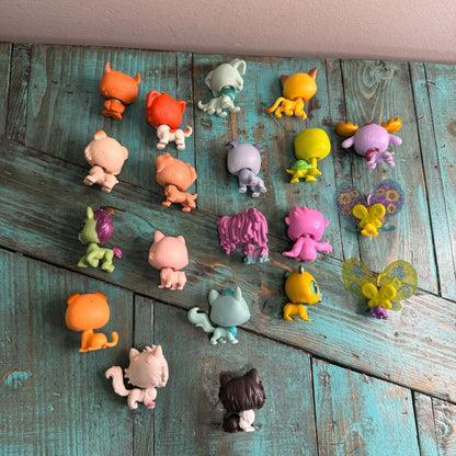 Lot of 20 Littlest Pet Shop Toys