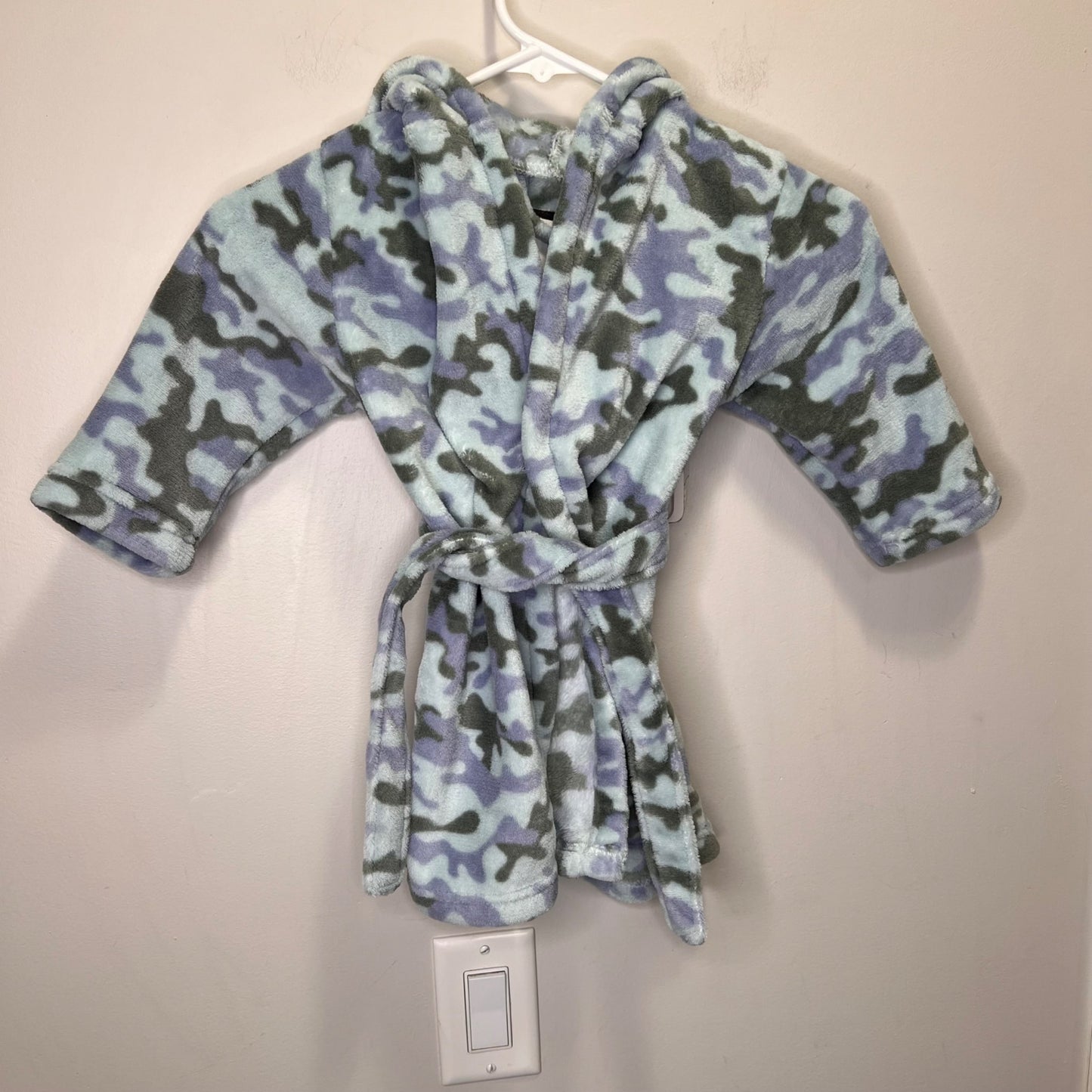 Size 1-2 Cotton On Dino Fleece Robe , Kids 2T
