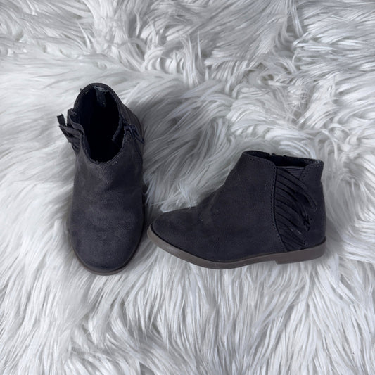Size 6 Old navy fringe boots, Shoes 6 (Walkers:12-24 mth)