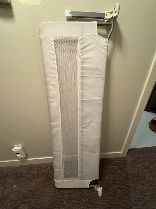 Toddler bed rail. Fits on twin size bed.