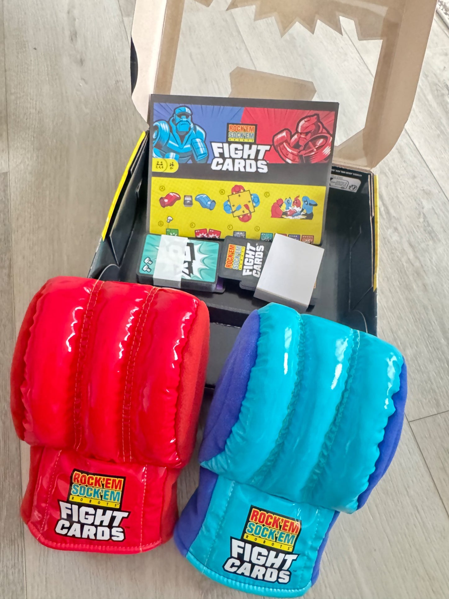 Fight Cards game set