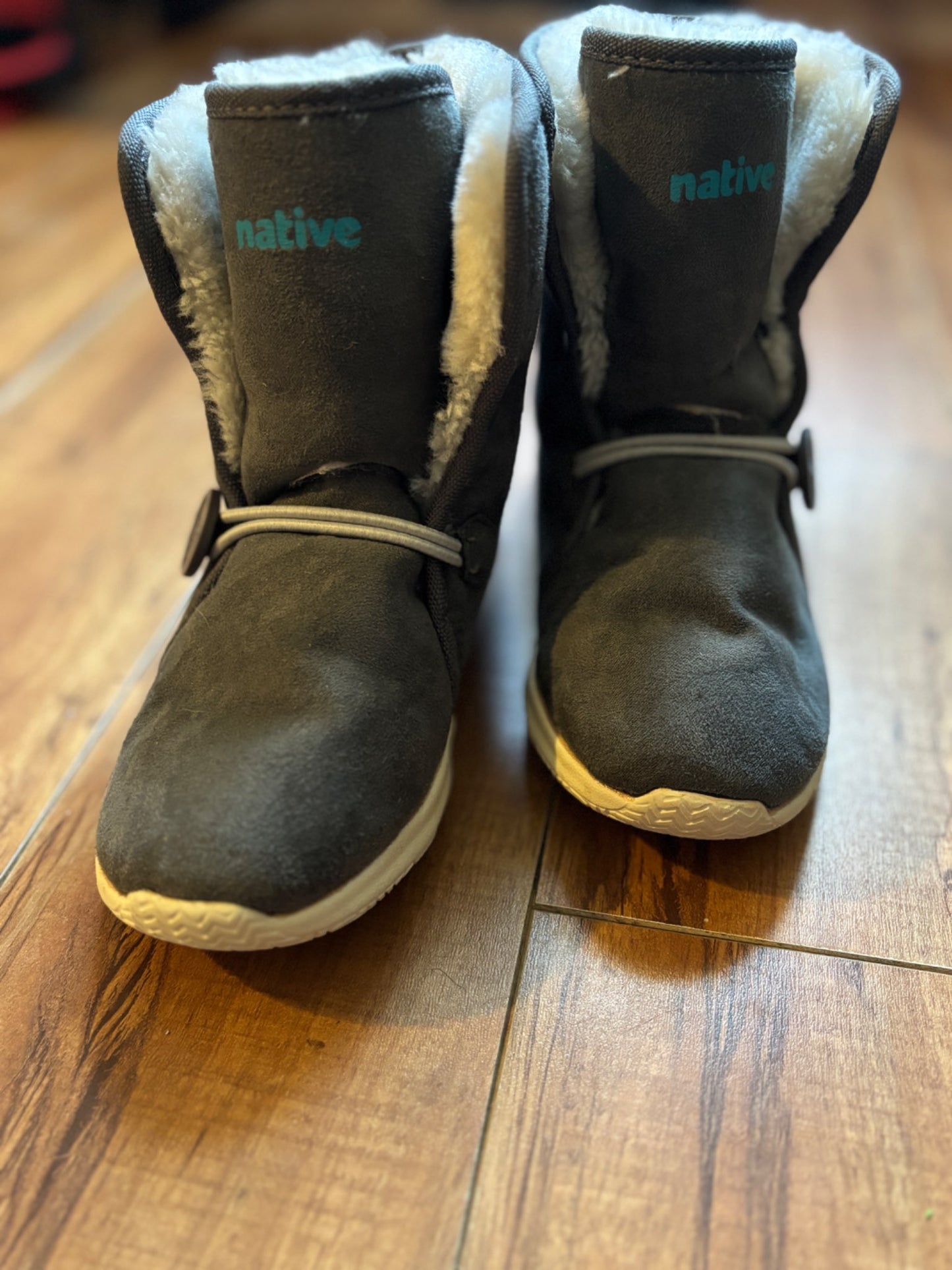 Cozy Boots MSRP $60, Shoes 13 (Kids:4-8yr)