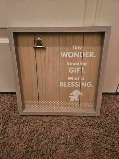Picture holder wall decor