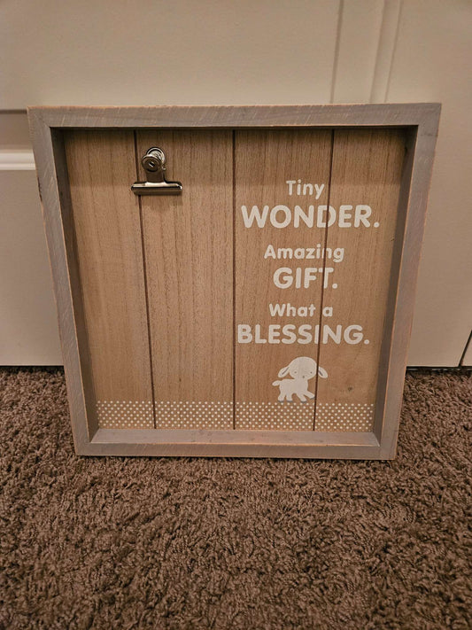Picture holder wall decor