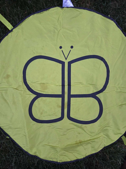 Nido 2 in 1 Travel and Play Tent