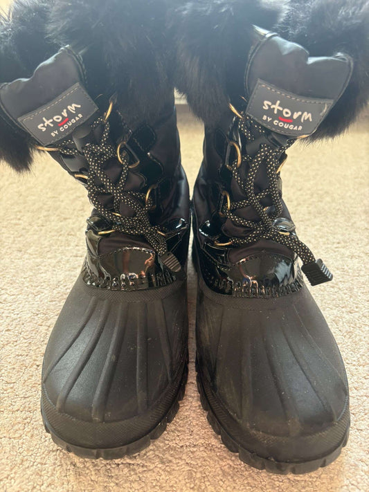 Winter boots size 10, Shoes 7 (Big Kids:8–12yr)
