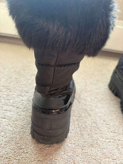 Winter boots size 10, Shoes 7 (Big Kids:8–12yr)