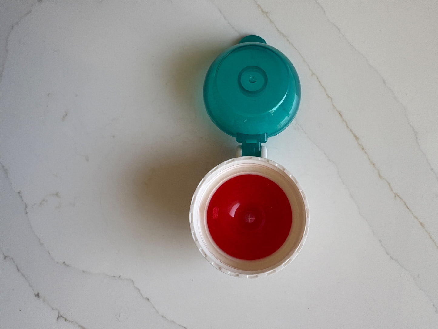 Set of 2 Purple and Teal Squeasy Snacker Bottles with 5 inserts (retails over $65.00)