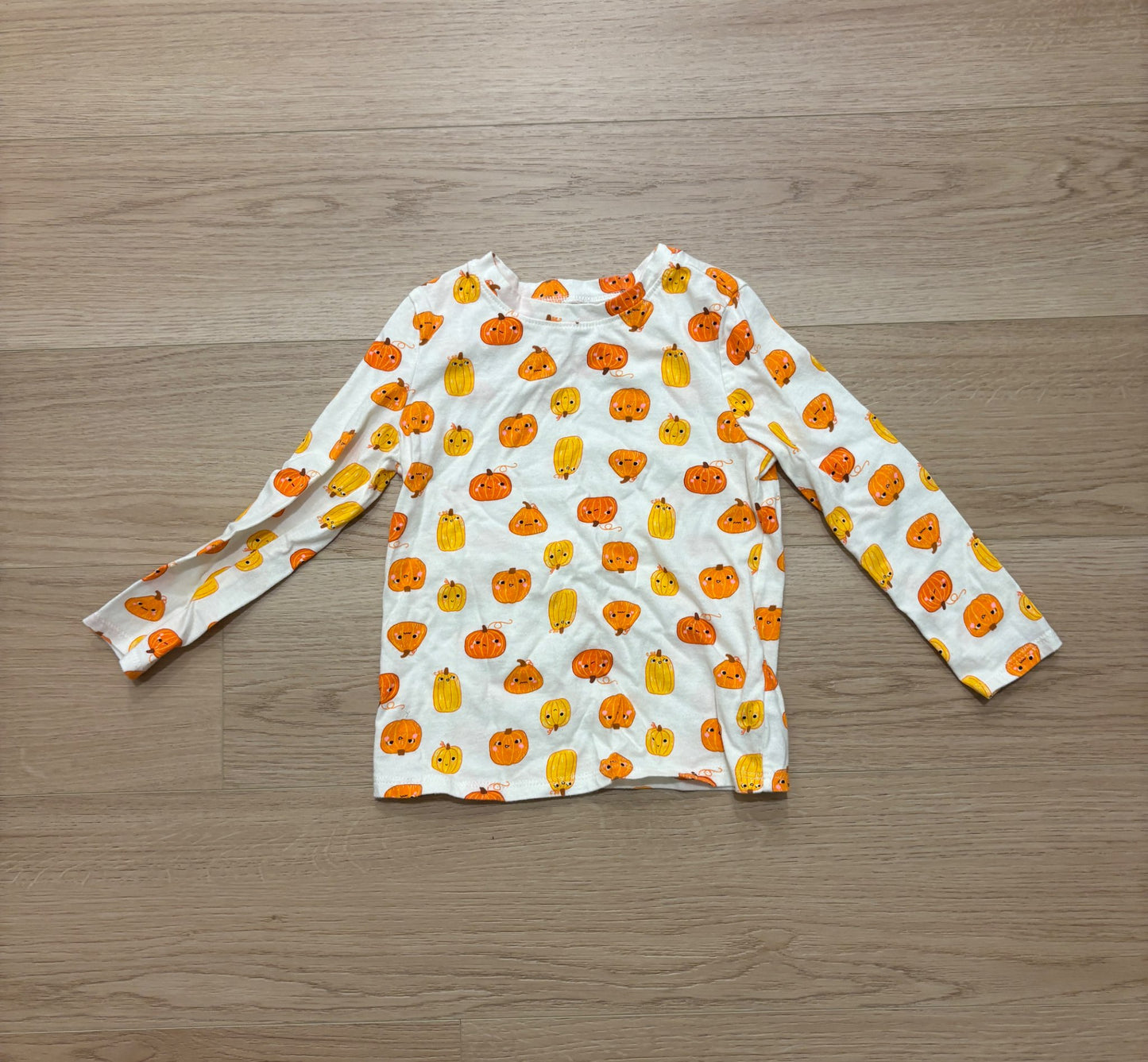Set of 3 Halloween Themed shirts 3-4T, Kids 3T