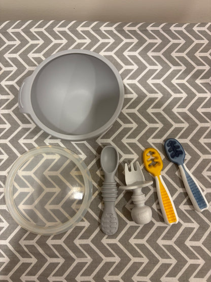 Set of 7 - Silicone eating plates & utensils  (retails over $140)