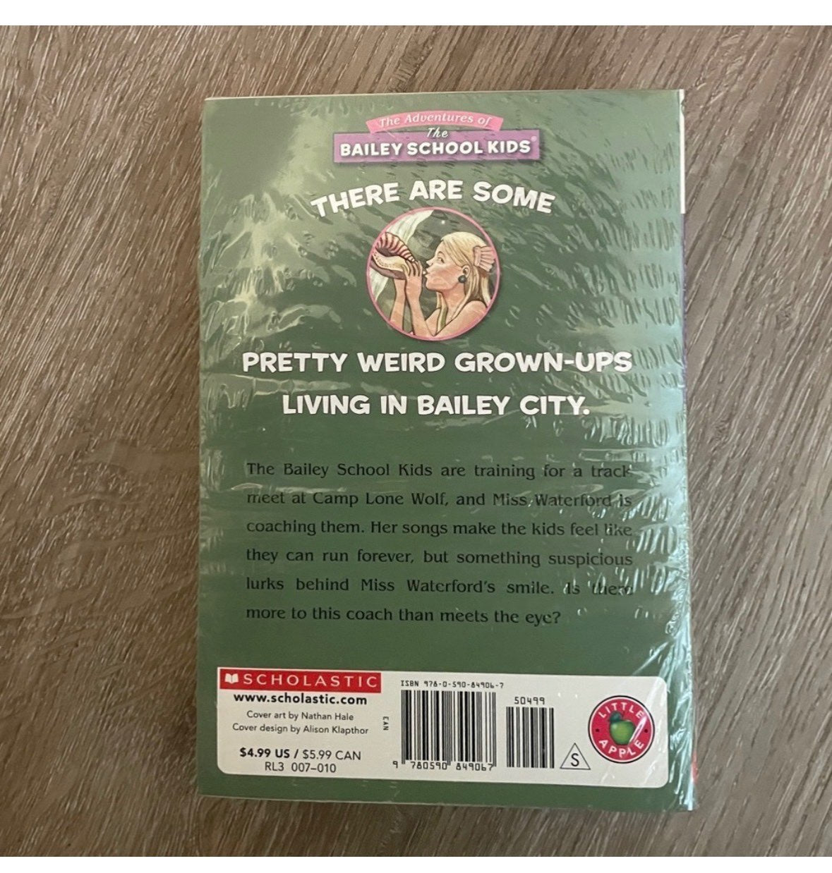 NWT - Set of 5 Chapter Books  (1)