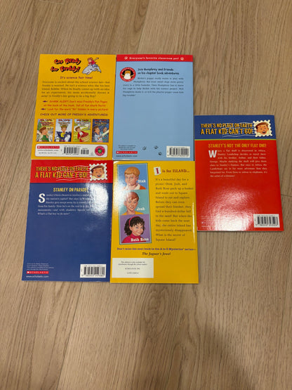 NWOT - Set of 5 Scholastic Chapter books (2)