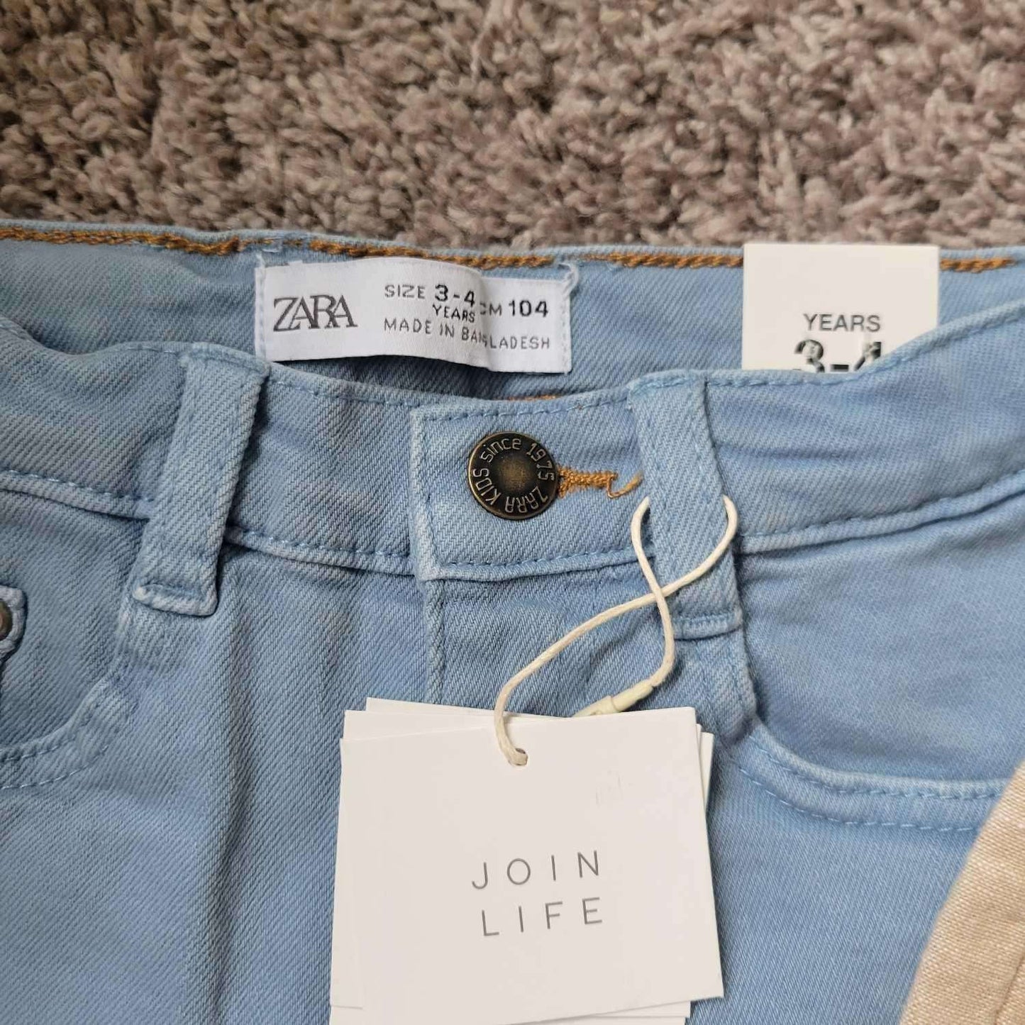 2 Shorts ( GAP & Zara)( 1 shorts Retail for $16.90), Kids 3T