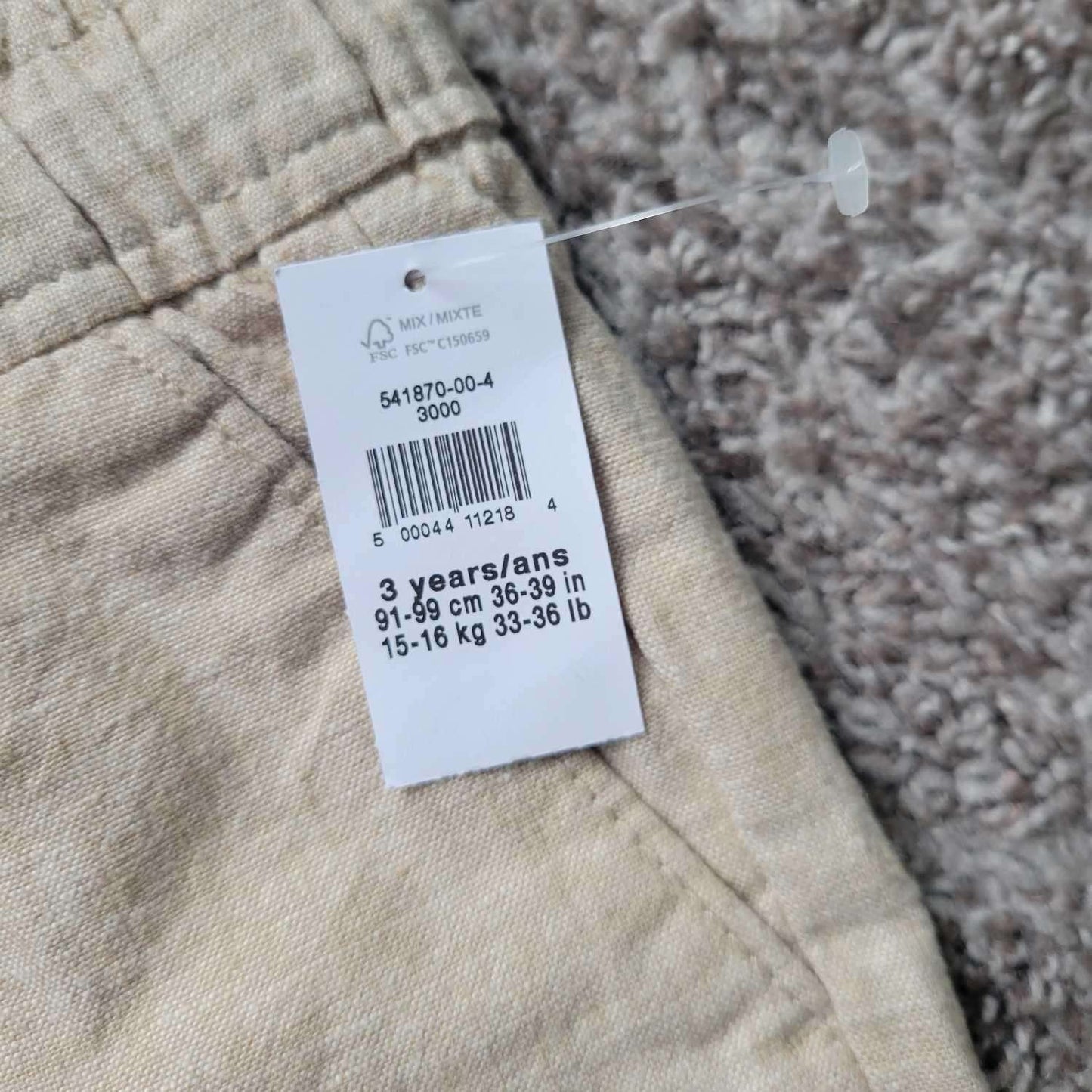 2 Shorts ( GAP & Zara)( 1 shorts Retail for $16.90), Kids 3T