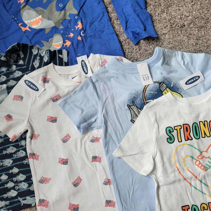 7 shirts Bundle 4T- 5 T Shirts and 1 Long Sleeves ( GAP, Old Navy and Children's place), Kids 4/4T